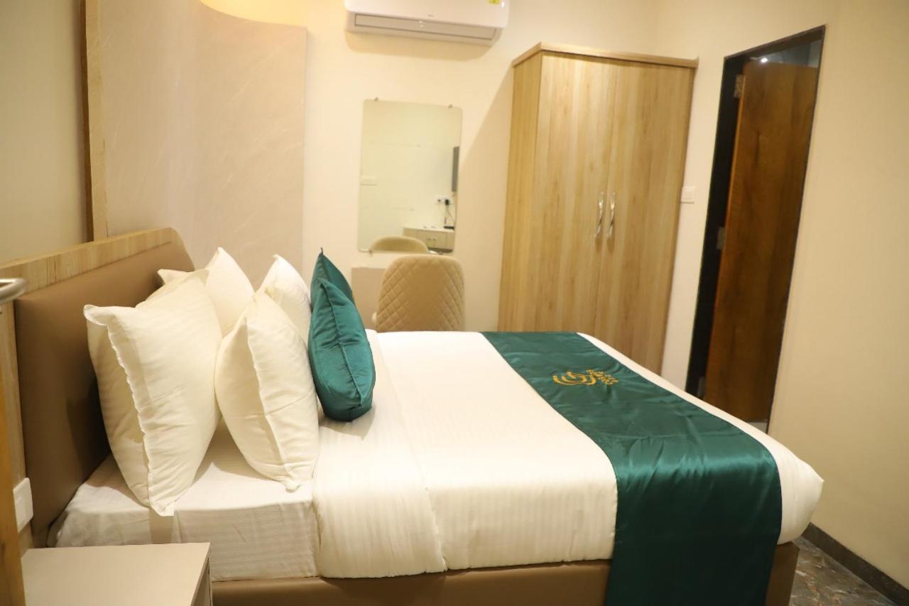 Hotel Cosmos Green Indore Exterior photo